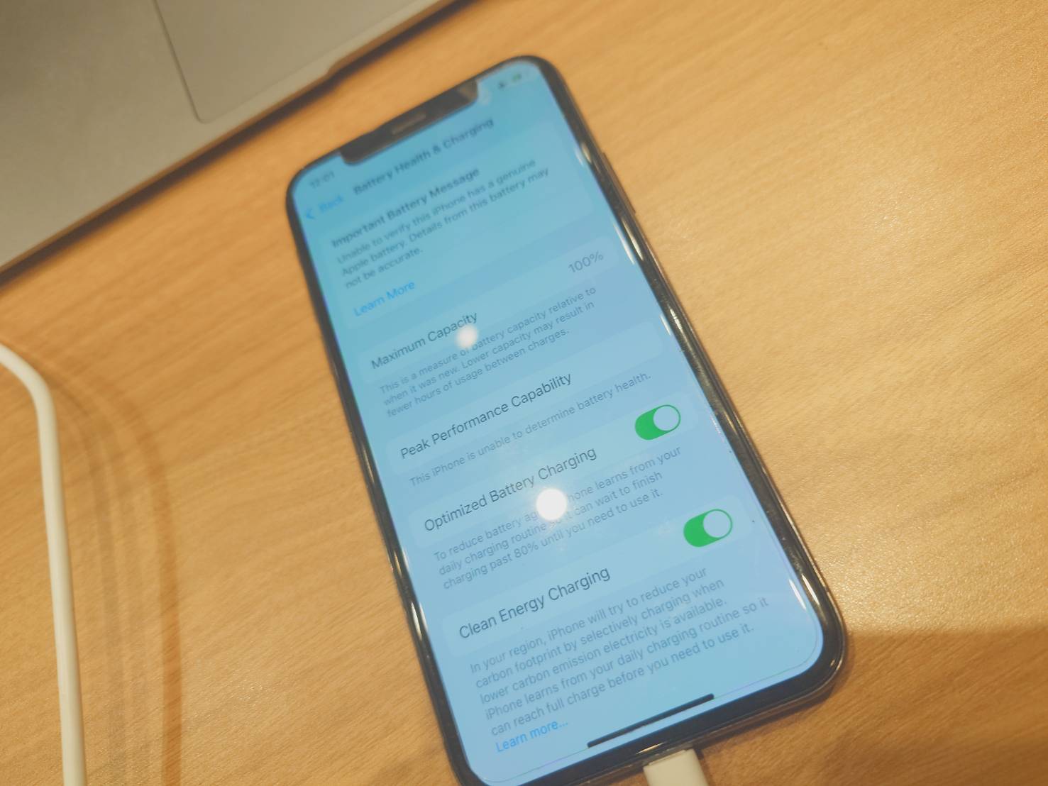 【泉岳寺よりご来店】iPhoneXSのバッテリー交換修理をご依頼いただきました！